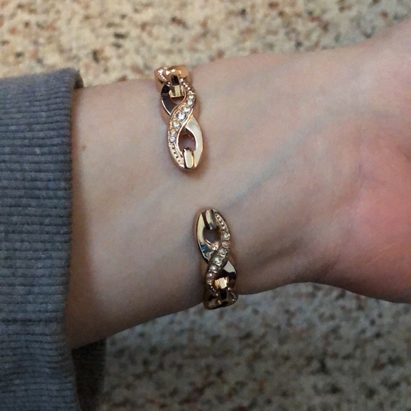 vivani Jewelry Kohls Bracelet Watch Needs A Battery Poshmark